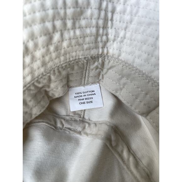 Fear of God Essentials Bucket Hat Cream Off White OSFA Excellent Condition